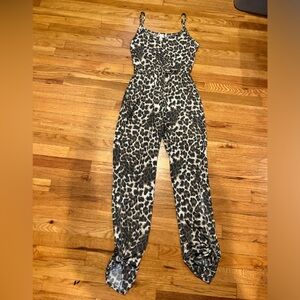 never worn no tag leopard jumpsuit with tie at waist